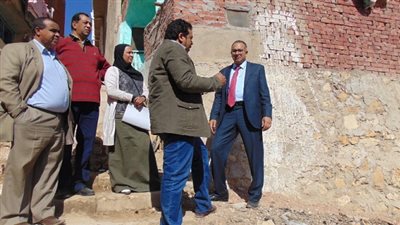 نائب وزير الإسكان يتفقد سوق منشية ناصر لبحث مقترح تطويره