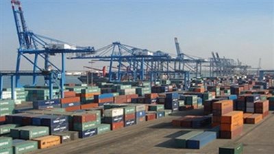 إعادة فتح 3 موانئ بالسويس بعد تحسن الأحوال الجوية