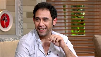 عمرو مصطفى: 