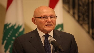 رئيس الوزراء اللبناني يشدد على تمسكه بوحدة الصف العربي