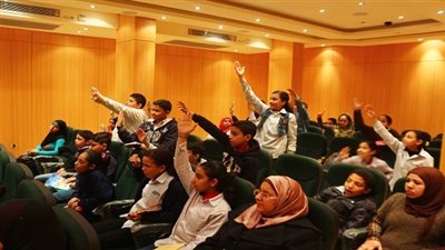 بالفيديو والصور.. 