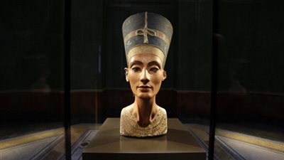 خبير آثار: تصنيع نسخ من 