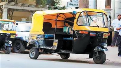 تجهيز 3 مواقع لتوزيع كروت البنزين على مالكي 