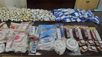 ضبط 21 ألف متر أسلاك كهربائية مغشوشة داخل محل بـ 15 مايو