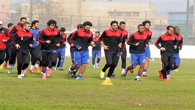 لاعبو الأهلي يتلقون تطعيمات ضد الكوليرا