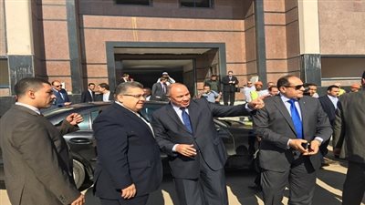 وصول وزير التعليم العالي لمقر ضيافة جامعة عين شمس 