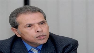 ناشط حقوقي: إسقاط عضوية توفيق عكاشة 