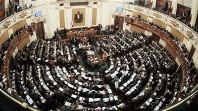 محلل سياسي: ما يحدث تحت قبة البرلمان غير مبشر