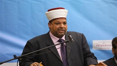 وزير الأوقاف الفلسطيني يستنكر 