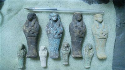 ضبط 5 قطع أثرية بحوزة فلاح بالمنيا 