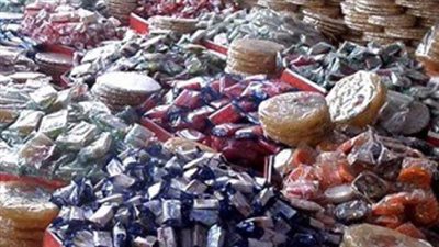 ضبط 600 كيلو حلويات شرقية مجهولة المصدر بالمنيا 