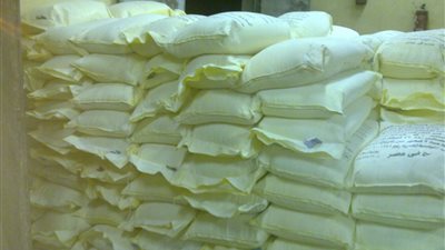 ضبط مخبزين للتلاعب بحصص الدقيق المدعم بأسيوط 