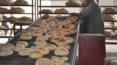 ضبط مالك مخبز استولى على 7 أطنان دقيق مدعم بإمبابة 