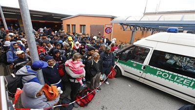 ألمانيا ترفض استقبال آلاف المهاجرين العالقين في اليونان