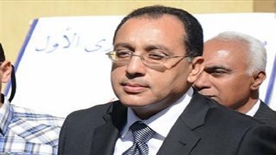 وزير الإسكان يصل الصين لبحث استعدادت العمل بالعاصمة الإدارية الجديدة