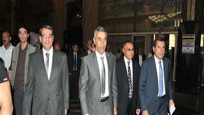 وزير النقل يلتقي 