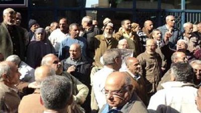 وقفة احتجاجية لاتحاد أصحاب المعاشات بميدان طلعت حرب