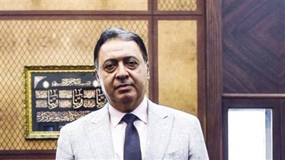 وزير الصحة يزور الشركة القابضة للقاحات