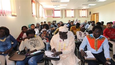 طلاب مصر وجنوب السودان يدرسون 