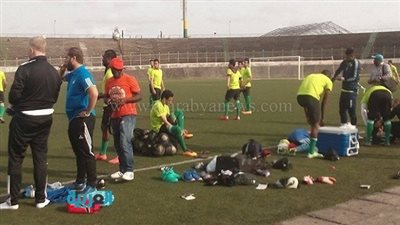 محاضرة فنية من ماكليش للاعبي الزمالك بعد العشاء