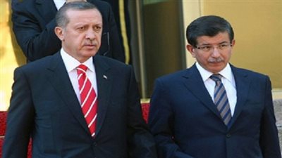 الحزب المعارض الرئيسي بتركيا يطالب بمحاكمة أردوغان وأوغلو بتهمة 