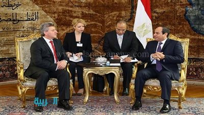 بالصور.. السيسي يستقبل الرئيس المقدوني في 