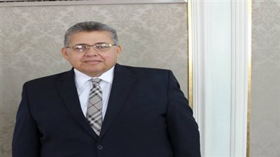 وزير التعليم العالي يكرم أعضاء هيئة التدريس المعينين بالبرلمان 