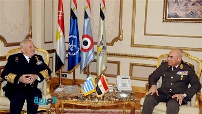 وزير الدفاع يلتقي رئيس أركان القوات المسلحة اليونانية 