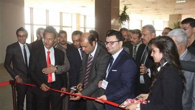 ننشر أول صورة من افتتاح وزير التموين لإحدى السلاسل التجارية بالزقازيق