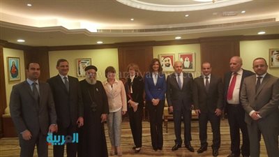 بالصور.. وزيرة الهجرة تروج لشهادة 