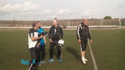 محاضرة فنية للاعبي الزمالك قبل مواجهة دوالا