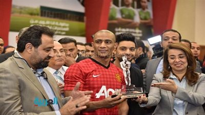 محمد رمضان ينشر صور تكريمه من وزارة التضامن