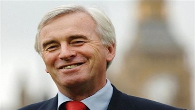 وزير مالية الظل البريطاني يطالب بسحب ميزانية الحكومة