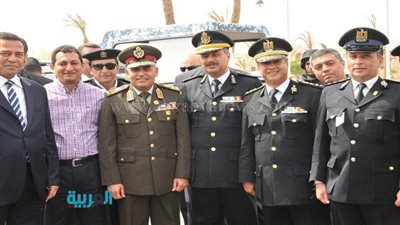 بالصور.. وزير الدفاع يشكر ضباط شرطة السياحة لجهودهم في 