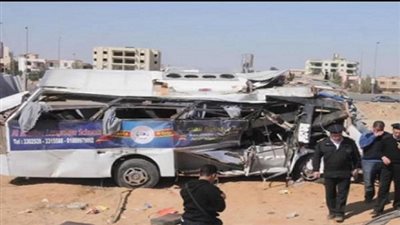 وزير السياحة يطمئن على المرشدين المصابين في انقلاب أتوبيس