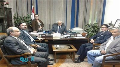 بالصور.. اجتماعات مكثقة بـ