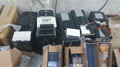 ضبط شبكة لتمرير المكالمات الدولية بالعاشر من رمضان 