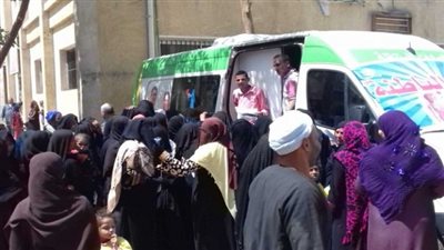 علاج 8271 مريض ضمن القوافل الطبية والتموينية بالمنيا