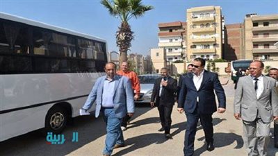 محافظ الفيوم يتفقد أتوبيسات الرحلات السياحية المدعمة الجديدة