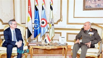 صبحي يلتقي وفدًا من الجمعية البرلمانية لحلف شمال الأطلنطي