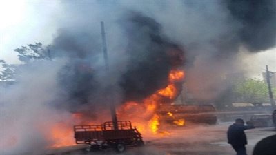 بالفيديو.. مواطنون يستولون على بنزين 