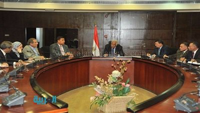 بالصور.. وزير النقل يلتقي عددًا من أعضاء مجلس النواب
