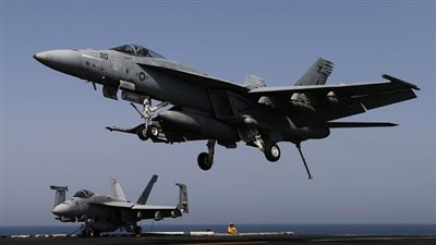 أمريكا تشن غارات على 