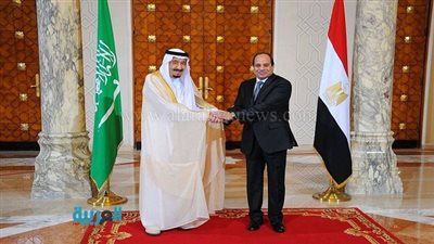 نشاط خادم الحرمين الشريفين في زيارته لمصر يتصدر نشرات الإعلام السعودية 