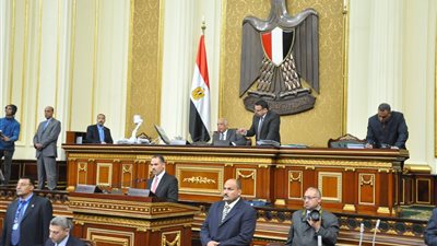 وصول الوفد المرافق للملك سلمان إلى مقر مجلس النواب