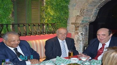 بالصور.. المنتج صادق الصبّاح يقيم مأدبة عشاء لـ