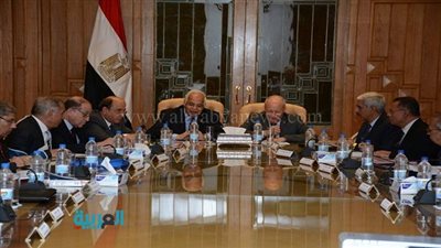  وزير النقل يلتقي 