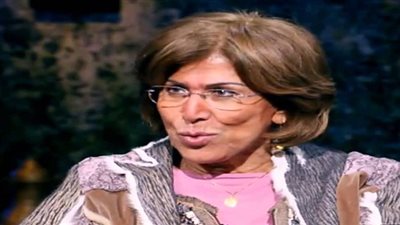 شاهد.. انهيار وبكاء فريدة الشوباشي على الهواء 