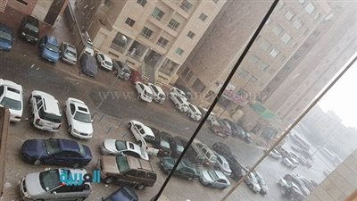 بالفيديو.. الإمارات تنهال عليها خيرات السماء