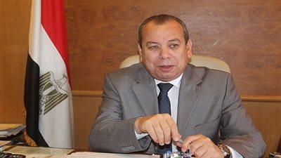 المحافظ يناقش أزمات شركات النظافة بـ